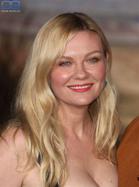 kirsten dunst topless|Anatomy of a Nude Scene: Kirsten Dunst Goes Topless For the。